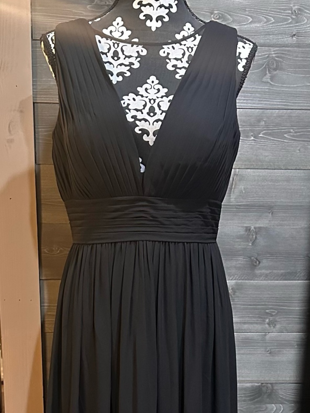 Bill Levkoff Women’s Black V-Neck Evening Dress size 10